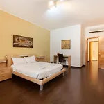 Spacious Seafront With Living, Sofa, Wifi & Ac By 360 Estates * 슬리에마